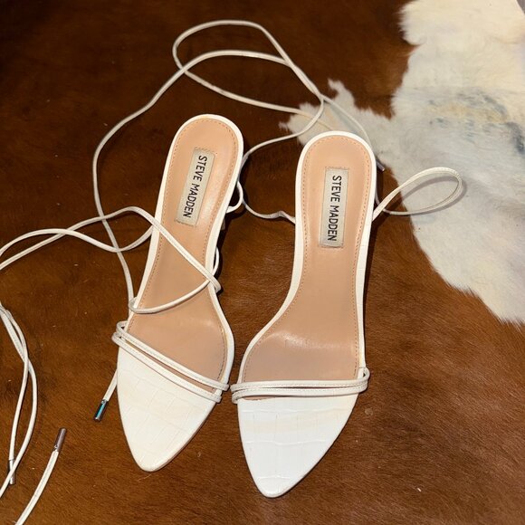 Steve Madden White Flamin Sandal (8) - Picture 1 of 12